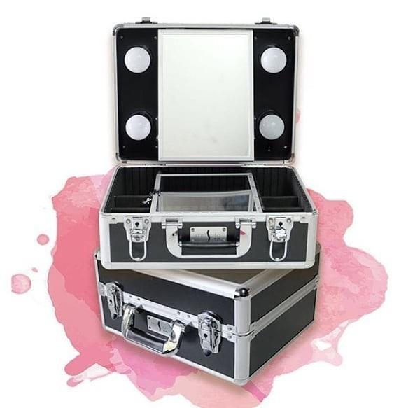 ERLU. KOPER RIAS TAS MAKEUP BEAUTY CASE 4 LAMPU KOTAK KOSMETIK
