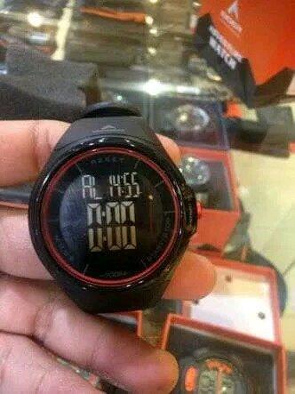 CE EIGER IYW 0082 JAM TANGAN TOUCHSCREEN C14