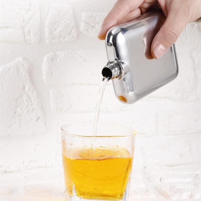 Botol Minuman / Liquor / Hip Flask Dengan Bahan Stainless Steel
