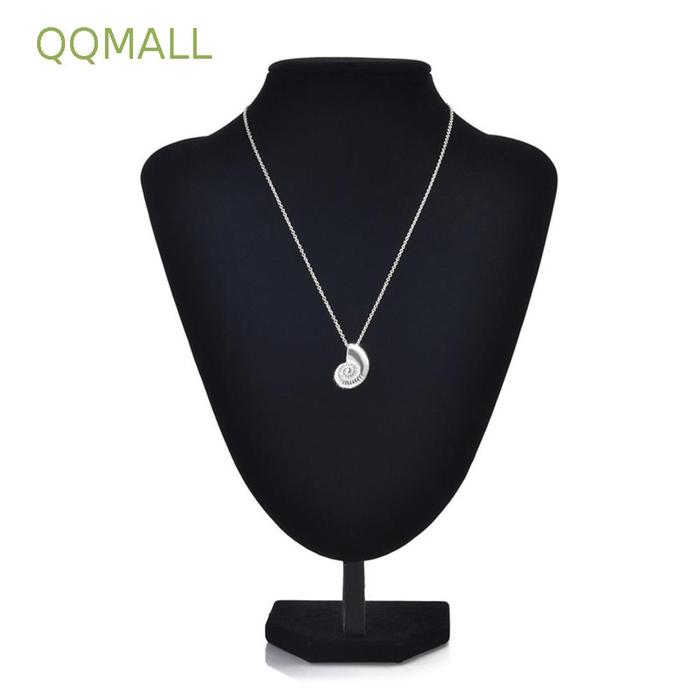 Kalung Rantai Choker Silver Plated Hias Liontin Keong Laut Bulat