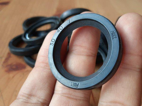 CE SIL SEAL RODA VESPA VBC SUPER 66 GS160 VSB 12T 180SS MERK ROLF SIZE