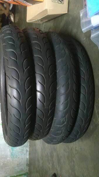 BAN SECOND TUBELESS MERK FDR MP76 90/80 RING 17 SEPASANG