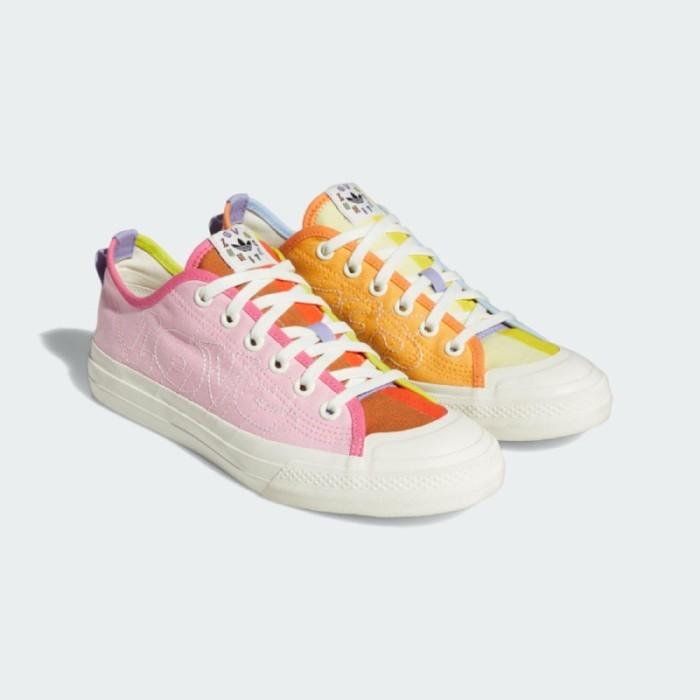 SEPATU SNEAKERS wanita ADIDAS WMNS NIZZA PRIDE HAZY ORANGE - GW2419