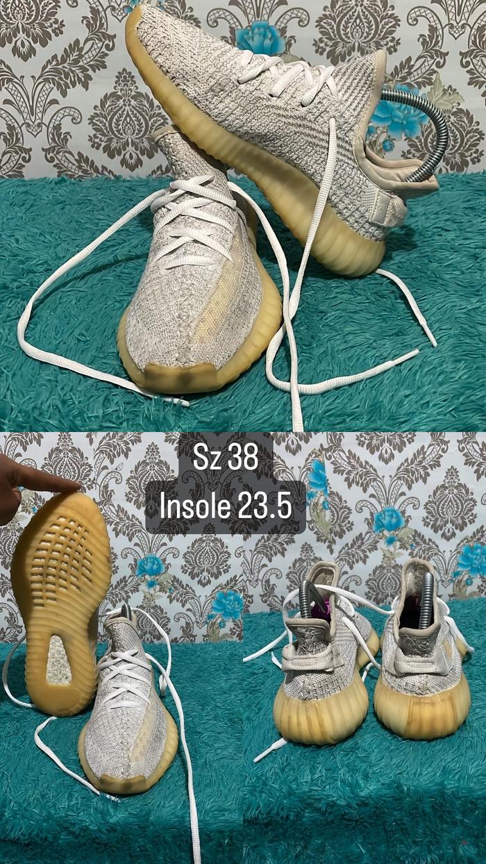 YEEZY_BOOST