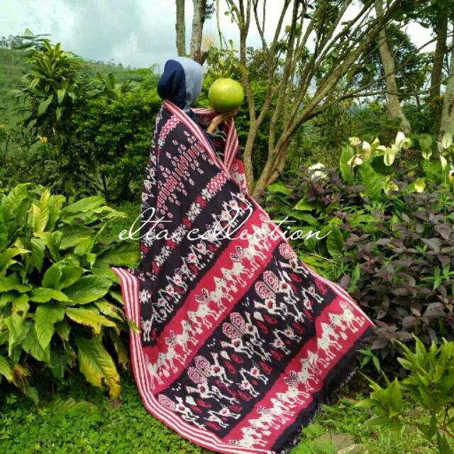ready Kain tenun ikat etnik motive sumba