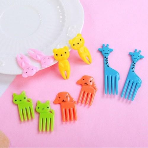 Ready 10PCS NEW MINI KIDS ANIMAL FARM FRUIT FORK CARTOON SNACK CAKE DE