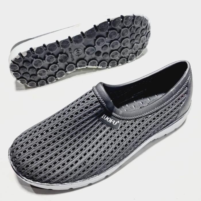 Promo 1618 jelly shoes kets pria sepatu slip on luofu casual import