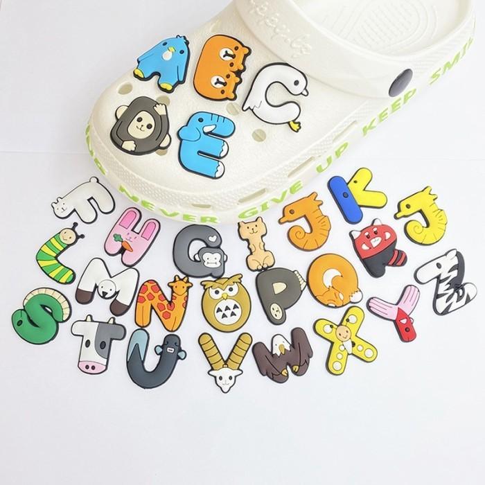 Pin Sandal Crocs Jibbitz Huruf Karakter Hewan Hiasan Sendal Charms 182