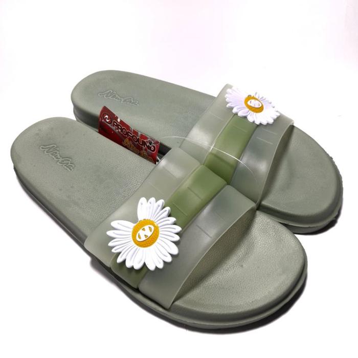 Produk sogo NEW ERA LB-E5116 Sandal Slop Karet Slip on Wanita New Era