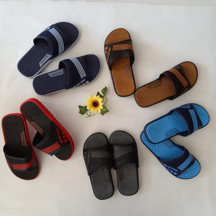 Produk sogo NEW ERA MB.E 1239 Sandal Slop Sendal Karet Pria 39/43