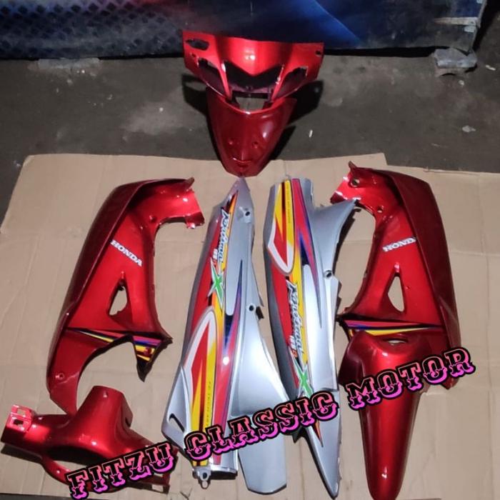 terlaris new Full set bodi halus karisma x 125 warna merah sier merah