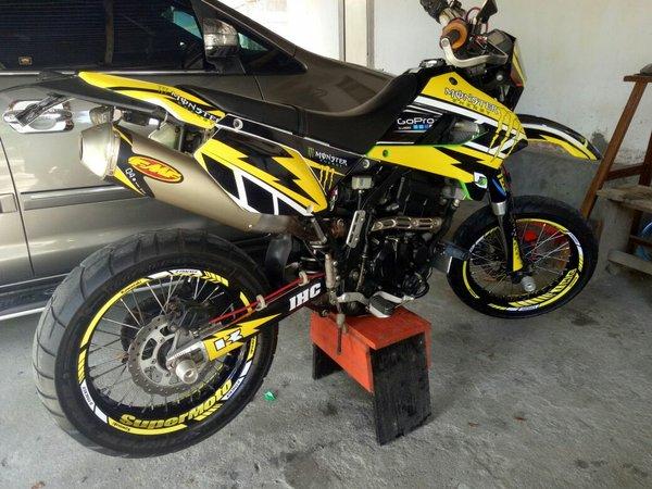 Diskon Stiker Velg Wheels Sticker Kawasaki Klx 250 Supermoto Ring 17