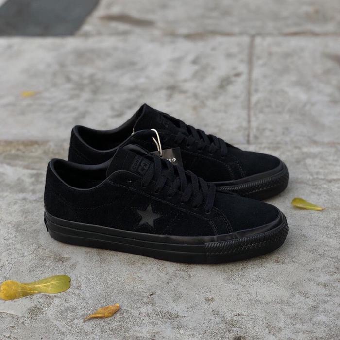 Terlaris Converse One Star Pro Black
