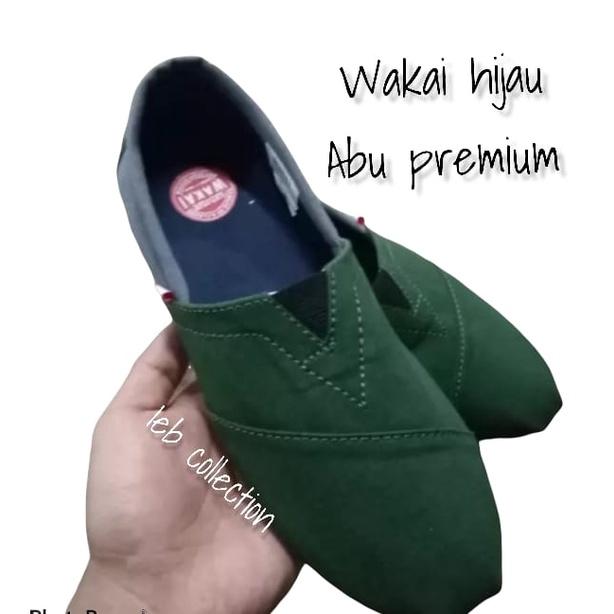 Sepatu Wakai Slip On Hijau Army Abu Unisex 36-43
