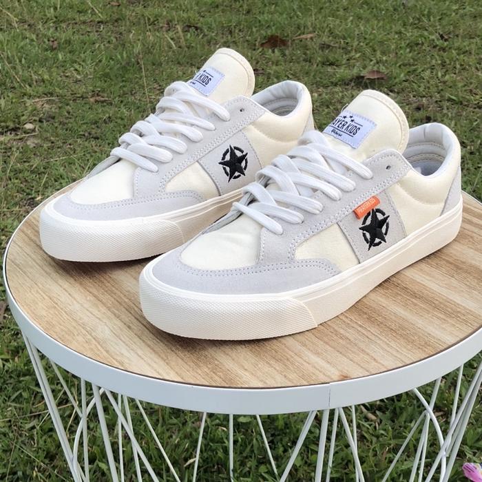 LO462 LIMITED EDITION SEPATU LOKAL BRAND PRAYERKIDS SERIES GEH