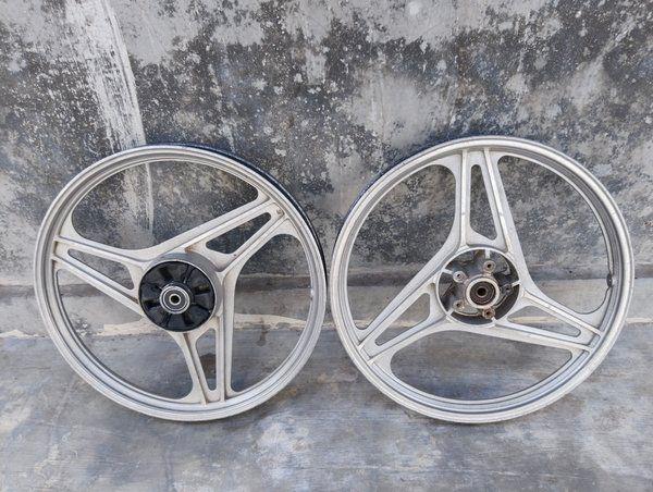 velg balok jialing depan asli cakeamt original second
