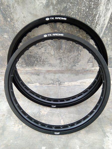 velg TK JAPAN RACING EXCEL HITAM KULIT JERUK DOFF uk 160 185 ring 17