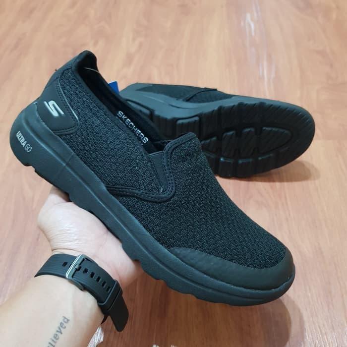 Sepatu Slip On Pria Skechers GO WALK 5 Original