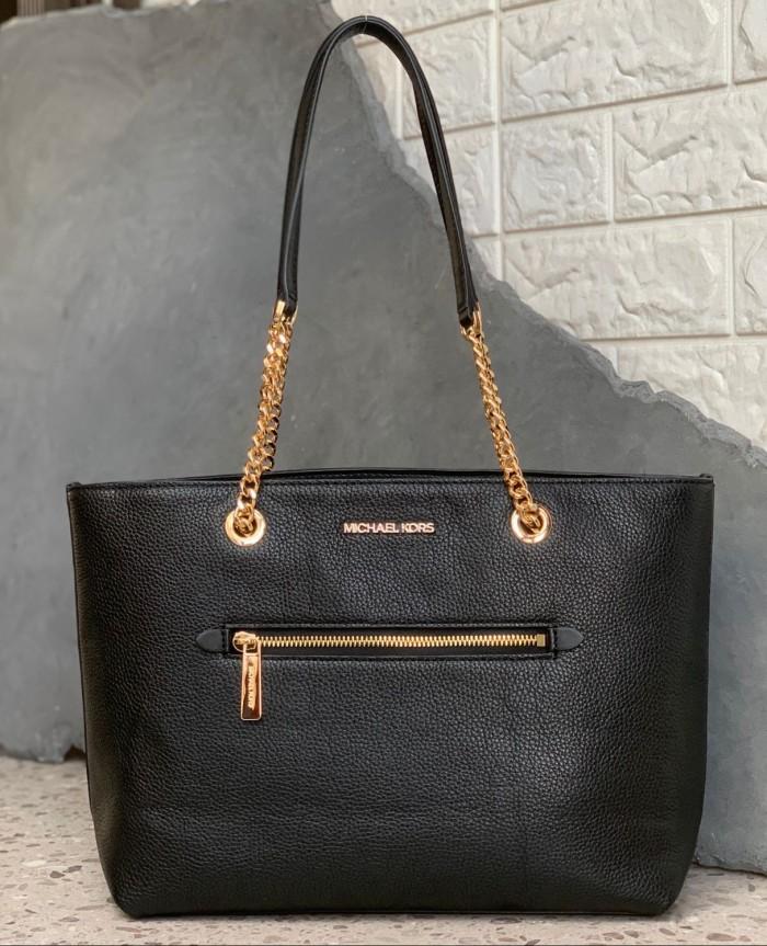 Tas Branded Ori Mk Jet Set Medium Front Zip Chain Black