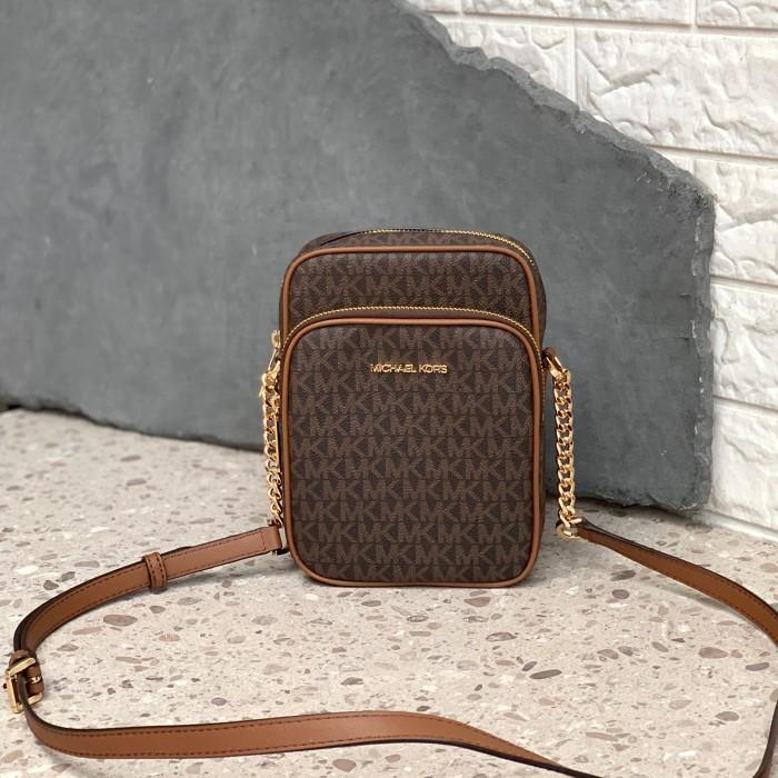 Tas MK Jet Set Travel Medium NS Chain Crossbody Brown Signature