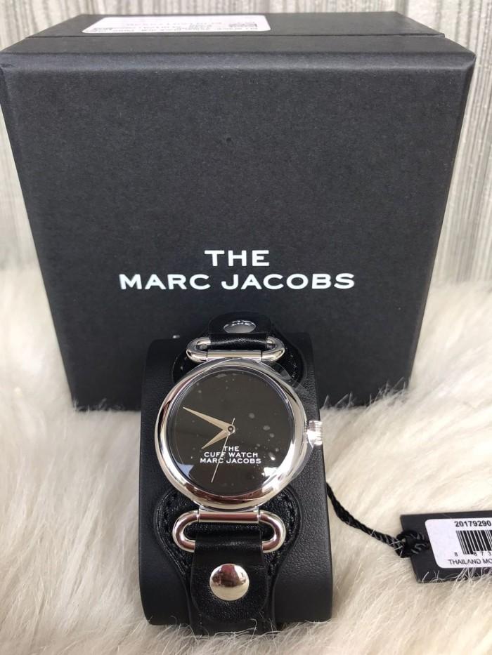 Jam wanita MJ0120179290 The Cuff Watch Ladies Black Dial Black Leather