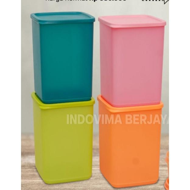 Tall Square Round Tupperware 2.2 Liter