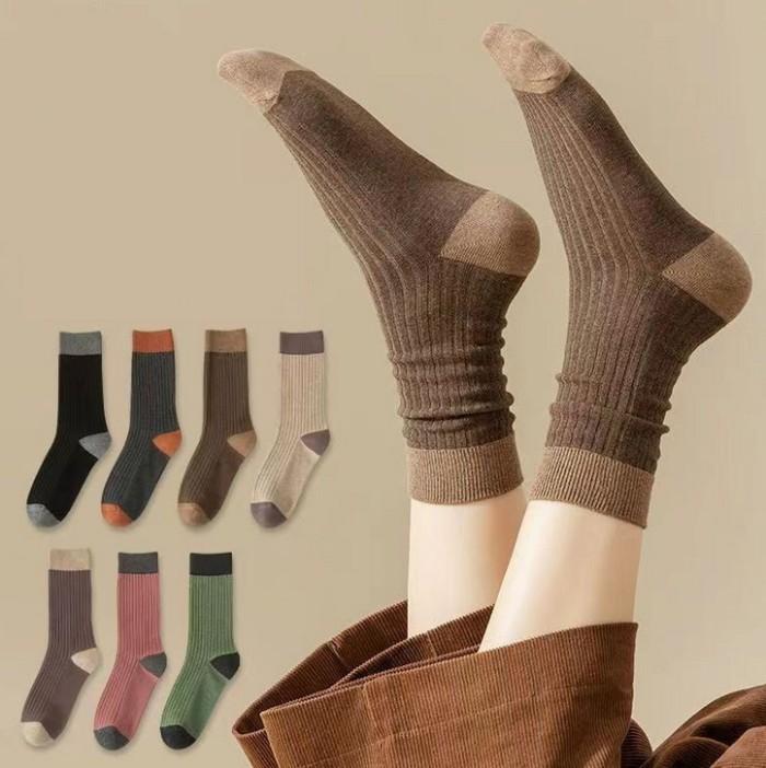 KK156 Kaos kaki Wanita Vintage Classic Women Socks