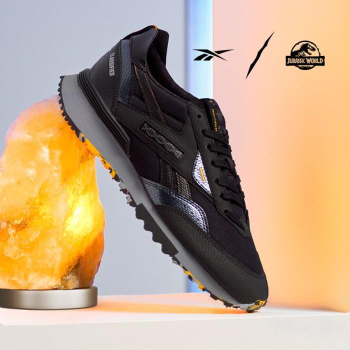 SEPATU REEBOK LX 2200 JURASSIC WORLD BLACK COOL SHADOW (HQ6264)