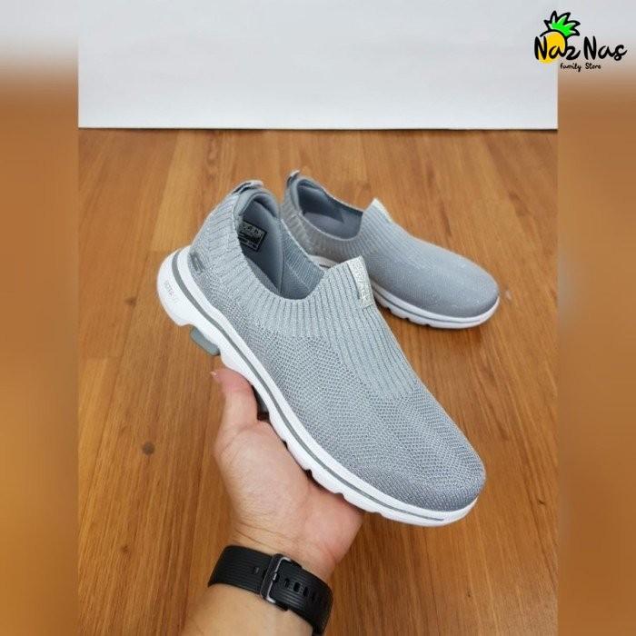 Sneakers Skechers GoWalk 5 SPARKLY Original Sepatu Sllp On Wanita