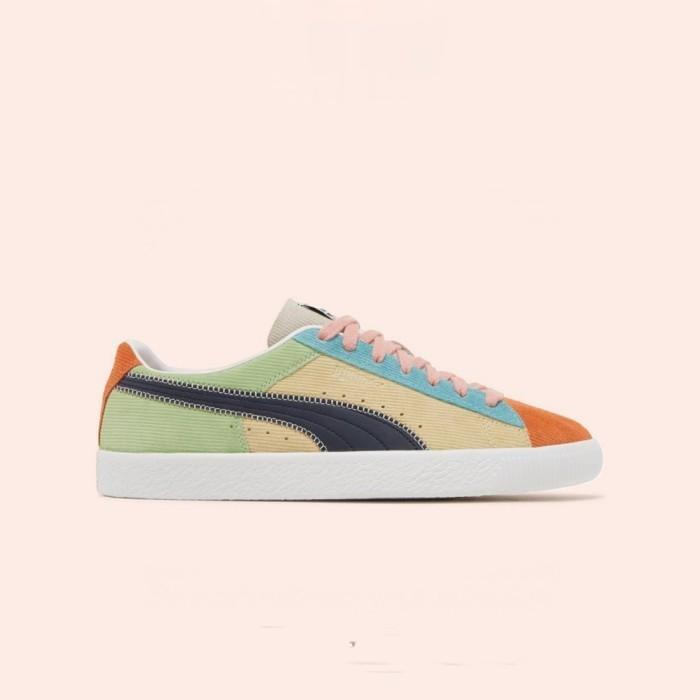 SEPATU SNEAKERS PUMA SUEDE VTG BLOCKED MULTICOLOR (383780-01)