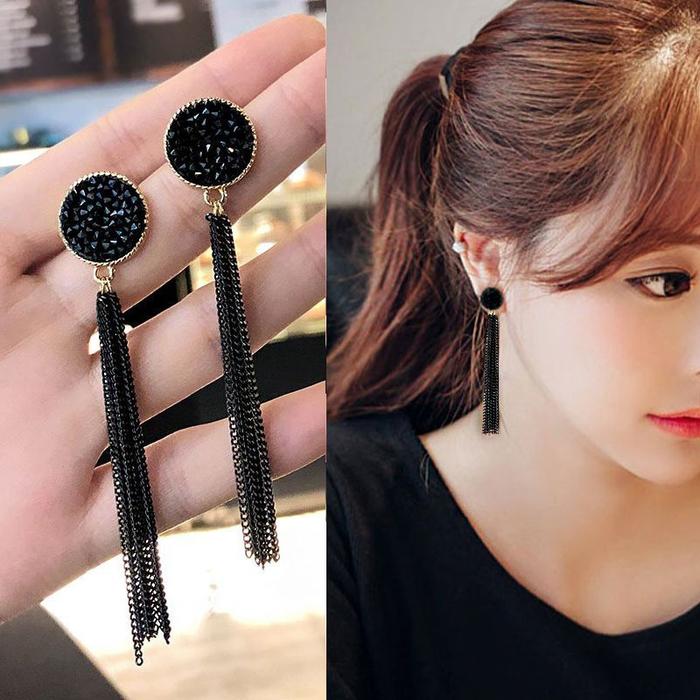 Anting Rumbai Panjang Warna Hitam Gaya Korea