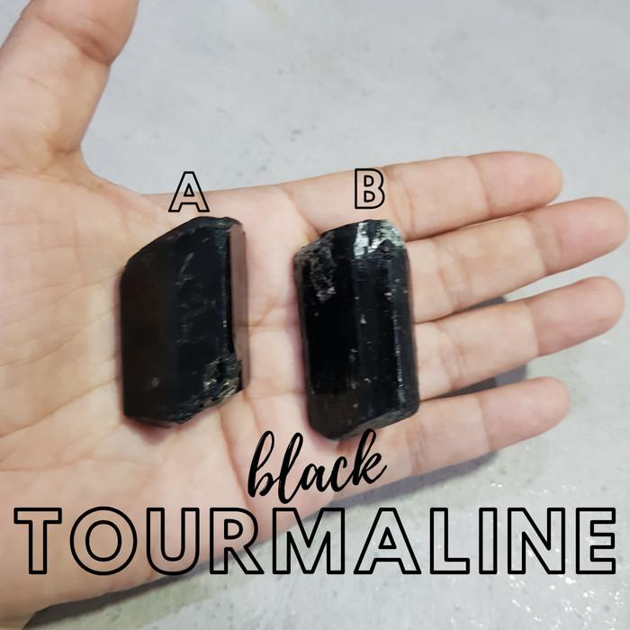 Black Tourmaline Pilih salah satu