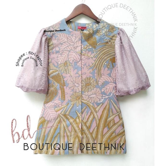 DEETHNIK - Blus batik lengan pendek brokat lengan balon deethnik