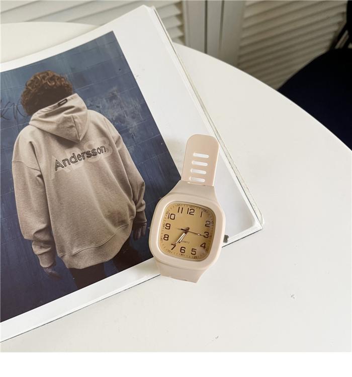 Jam tangan silikon wanita, arloji Quartz arloji perempuan