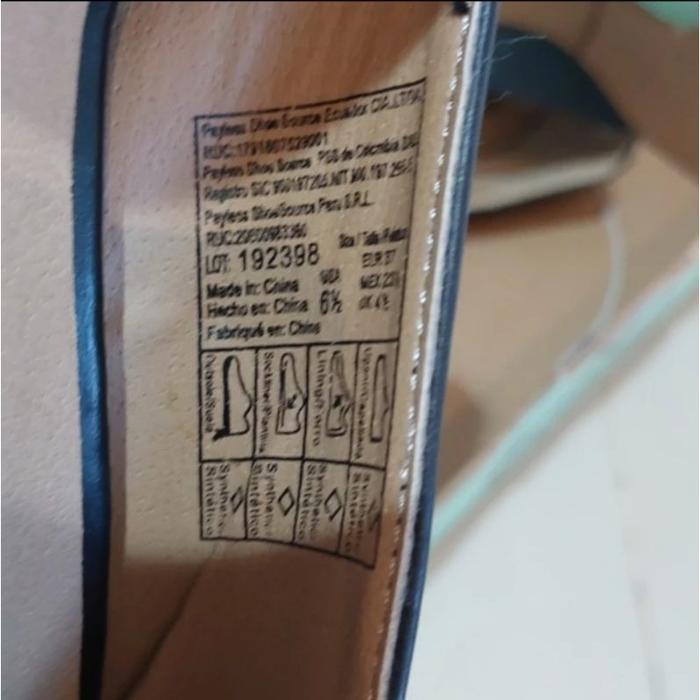 brash sepatu high heels hitam no 7½ PAYLESS