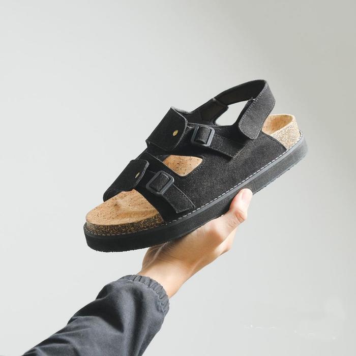 Unik Nova Series Zoe Berlin Sandal Footbed Pria Berkualitas