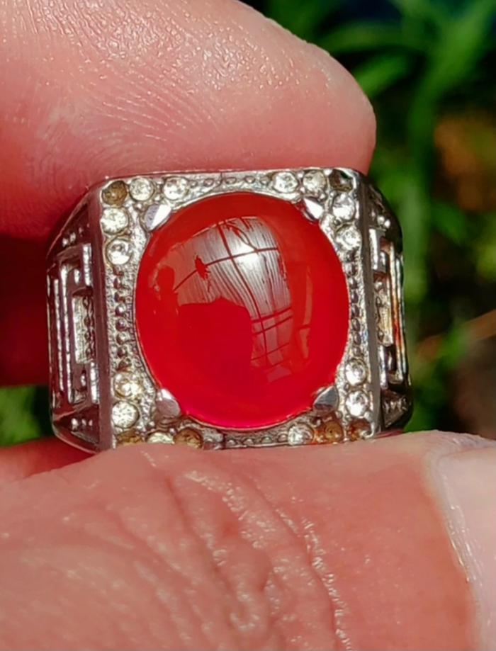 Bacan King Obi Merah Kristal