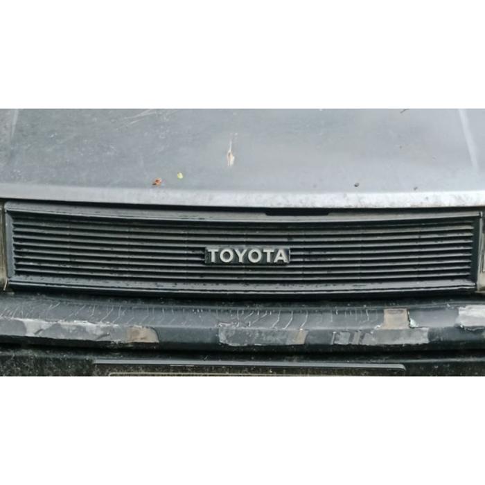 " Gril Depan Corolla Gl "