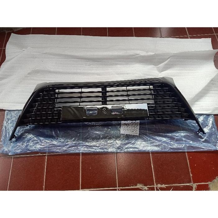 " Grill Grille Bemper Bumper Depan Avanza Veloz 2019/2021 Original "