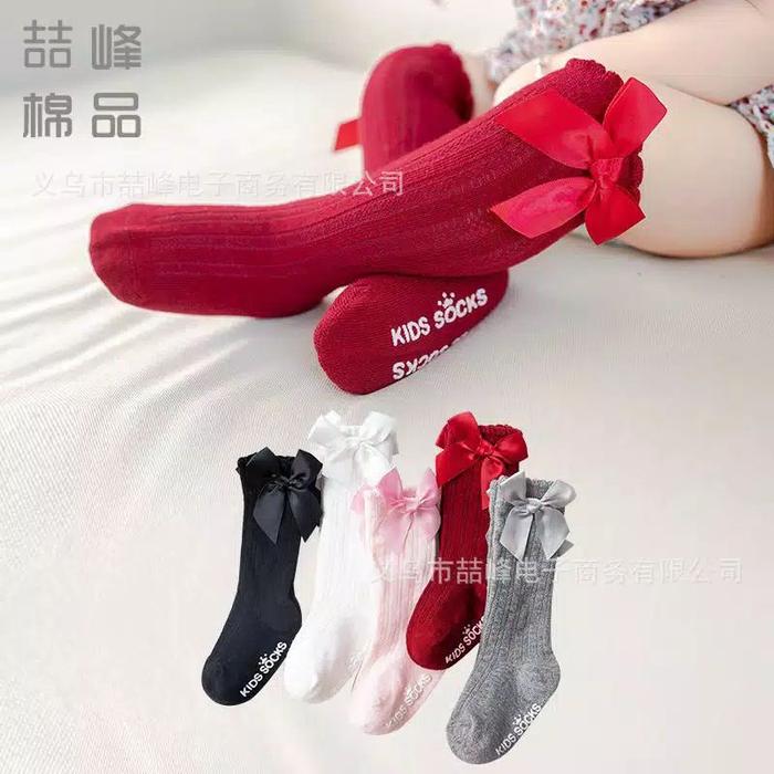 Kaos kaki bayi panjang manado