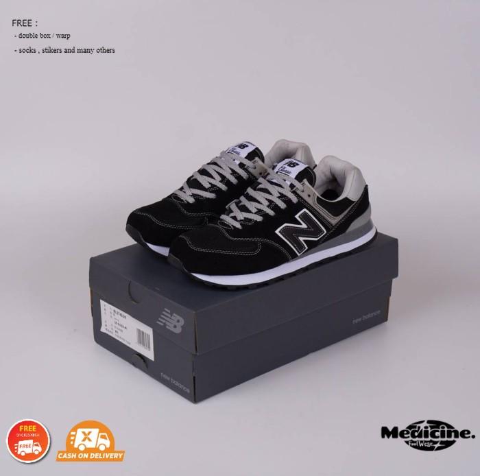 Sepatu sneakers 574 black grey ML574EGK - Unisex