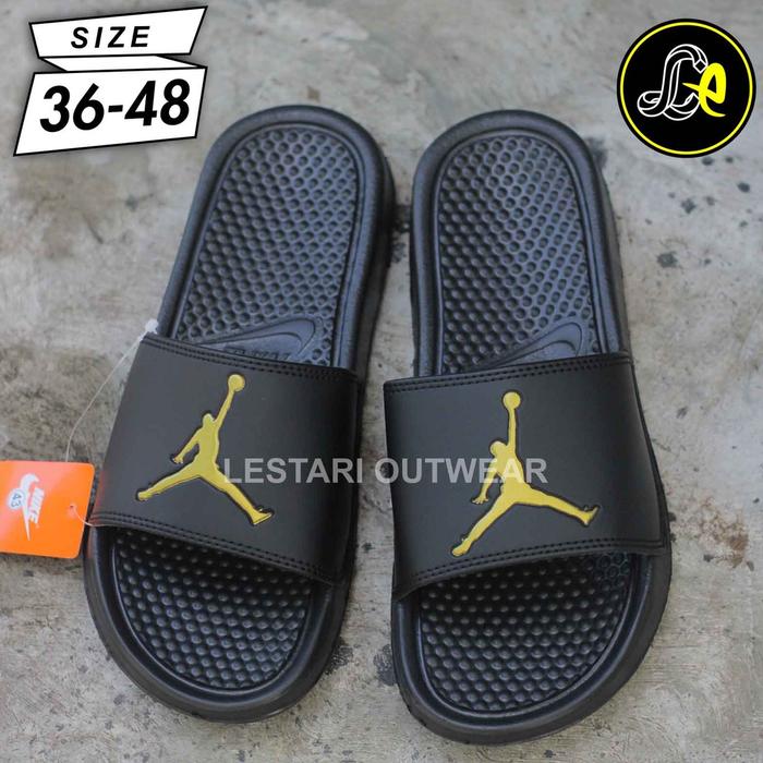 PROMO!! SANDAL SELOP CASUAL PRIA UKURAN 36-48 JORDAN LOGO PUTIH UNISEX