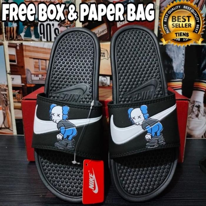 PROMO!! SANDAL X KAWS SENDAL SLIDE HITAM PRIA WANITA SENDAL SLOP SELOP