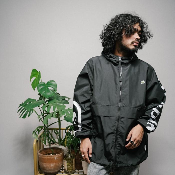 UNKL347 Jacket Pria Windbreaker Warna Hitam Sablon LUXX