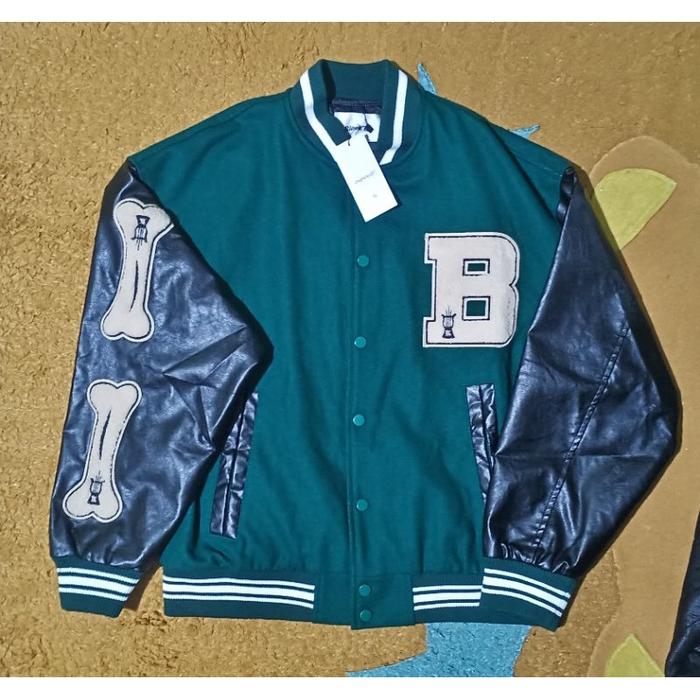 produk baru jaket bone varsity new onpoint.streatwear SILAHKAN DI