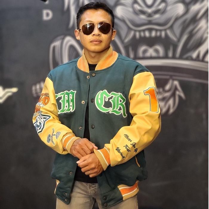 produk baru JAKET VARSITY KMCR ESTD 2015 LIMITED EDITION - KMCR NEXT