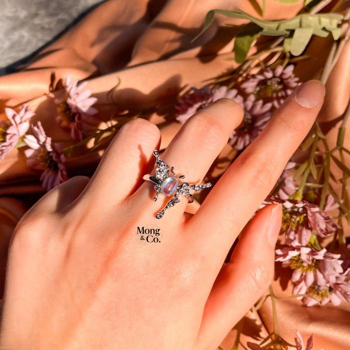 Mong&Co Annabella Adjustable Butterfly Ring Edgy Fashion - Cincin