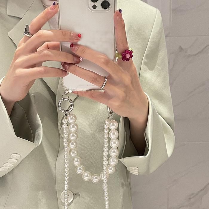 Korean Pearl Bracelets Chain Case with Lanyard Aesthetic Luxury Case for iphone iPhone 11 12 13 Pro 