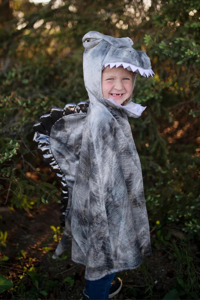 Great Pretenders Grey Grandasaurus Spinosaurus Cape