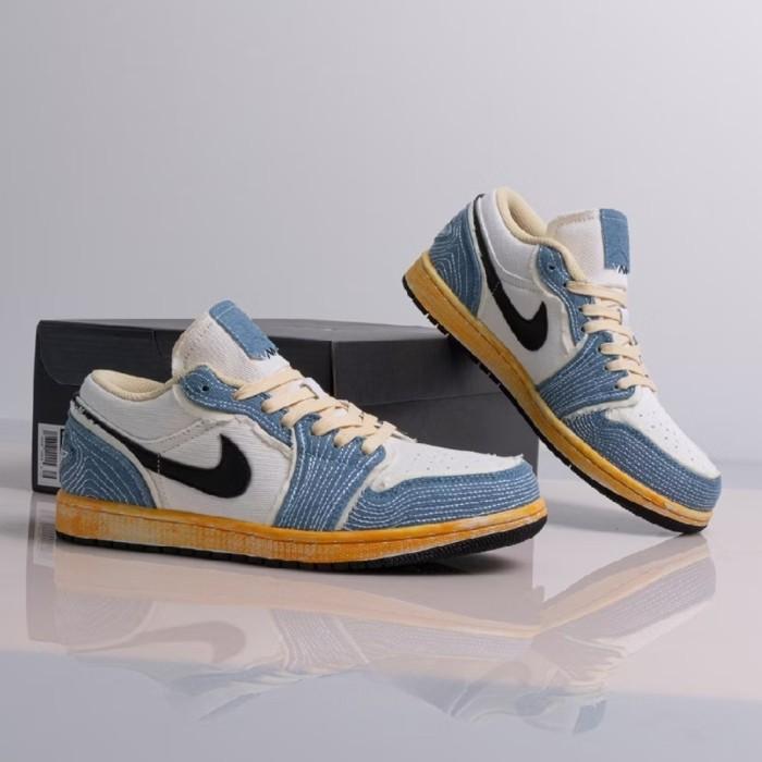 Sepatu Pria Air Jordan 1 Low Sashiko Denim - 40